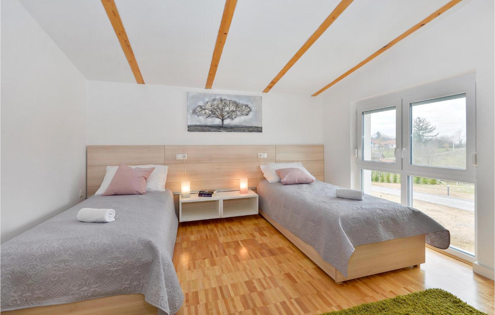 8 Bedroom Lovely Home In Durdevac Ðurđevac Exteriör bild
